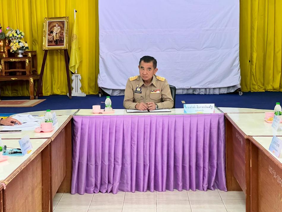 ประชุมสภาองค์การบริหารส่วนตำบลภูเหล็ก ครั้งแรก